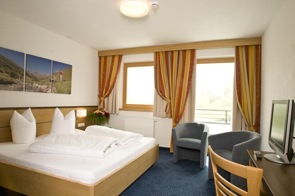 Hotel Lukas Fiss Luaran gambar